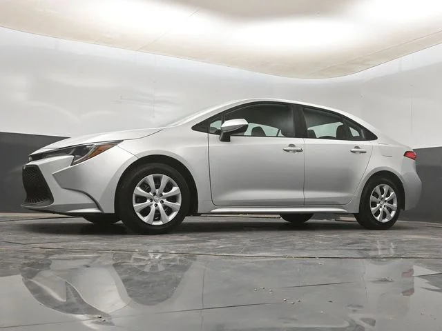 Used 2022 Silver Toyota LE image 20