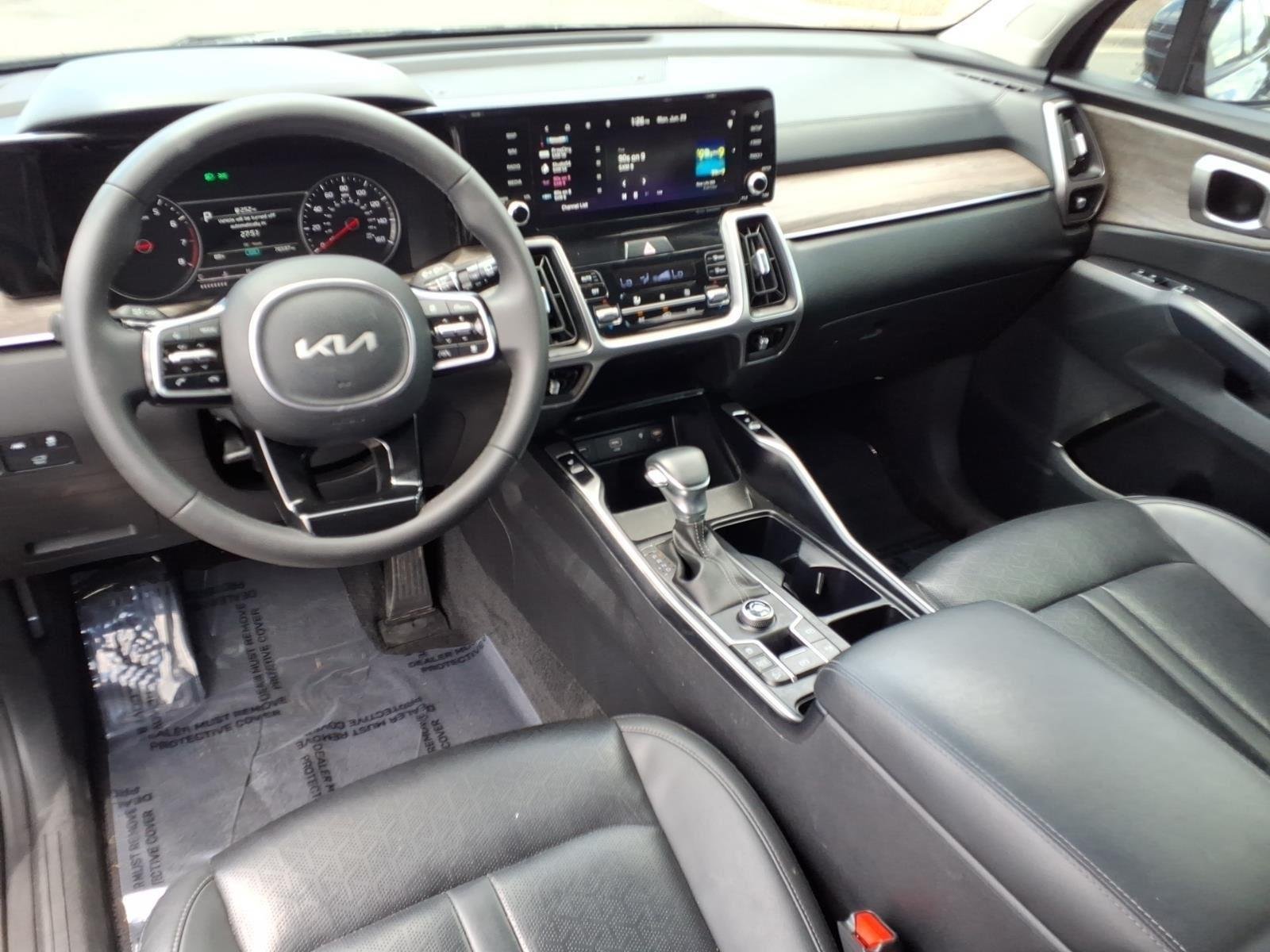 Used 2023 Ebony Black Kia EX image 16