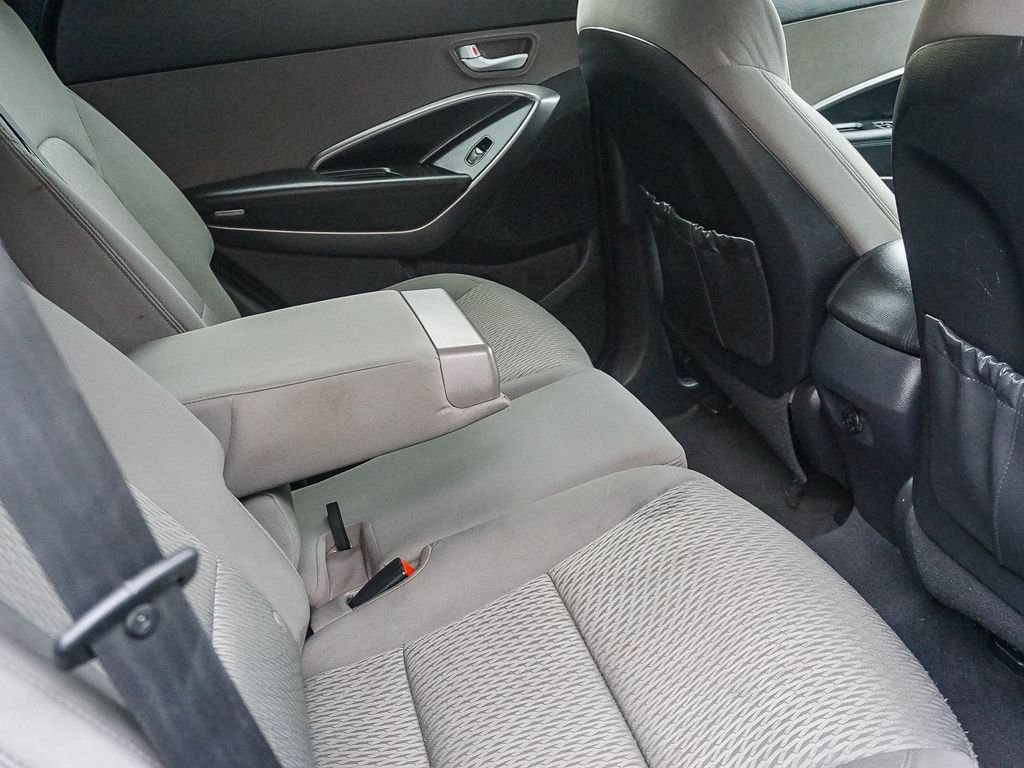 Used 2014 White Hyundai Base image 13