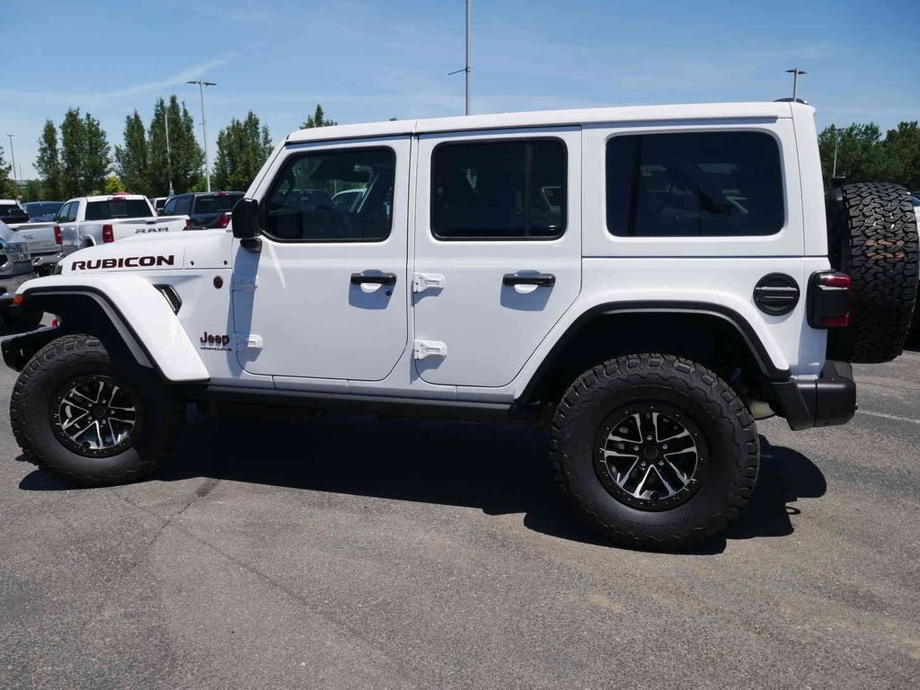 New 2026 Bright White Clear-Coat Exterior Paint Jeep  image 19