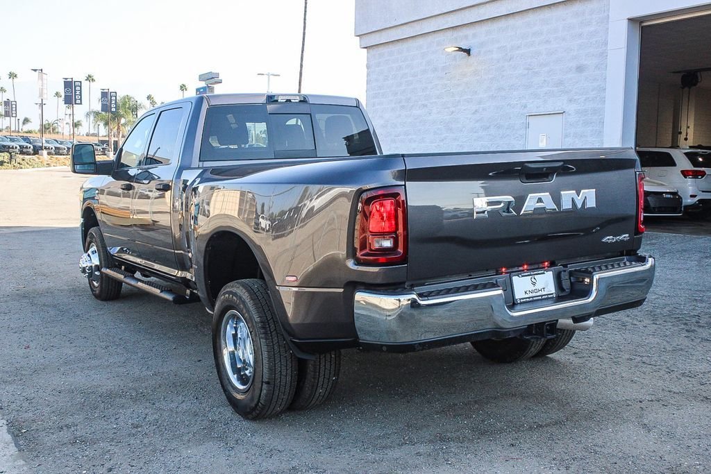New 2026 Crystal Metallic Ram Tradesman image 7