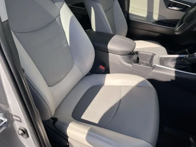 Used 2024 Silver Toyota XLE Premium image 24