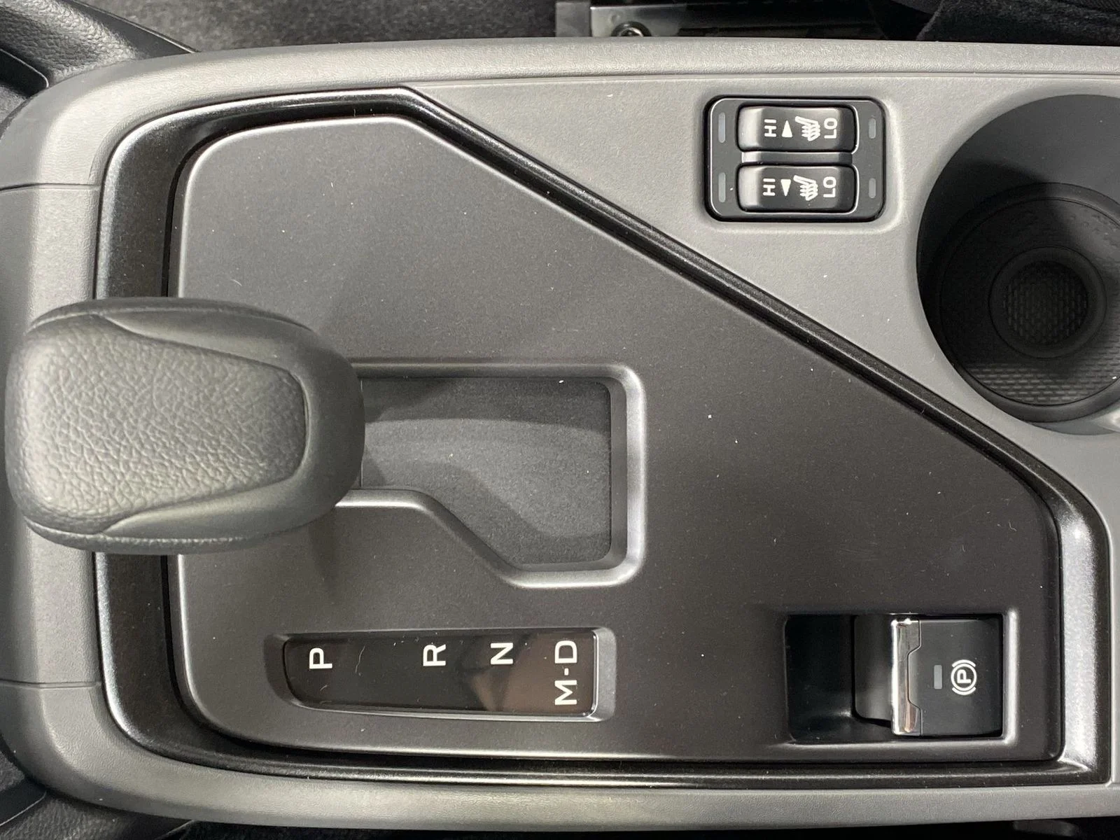 New 2026 CRYSTAL WHITE PEARL Subaru Premium image 19
