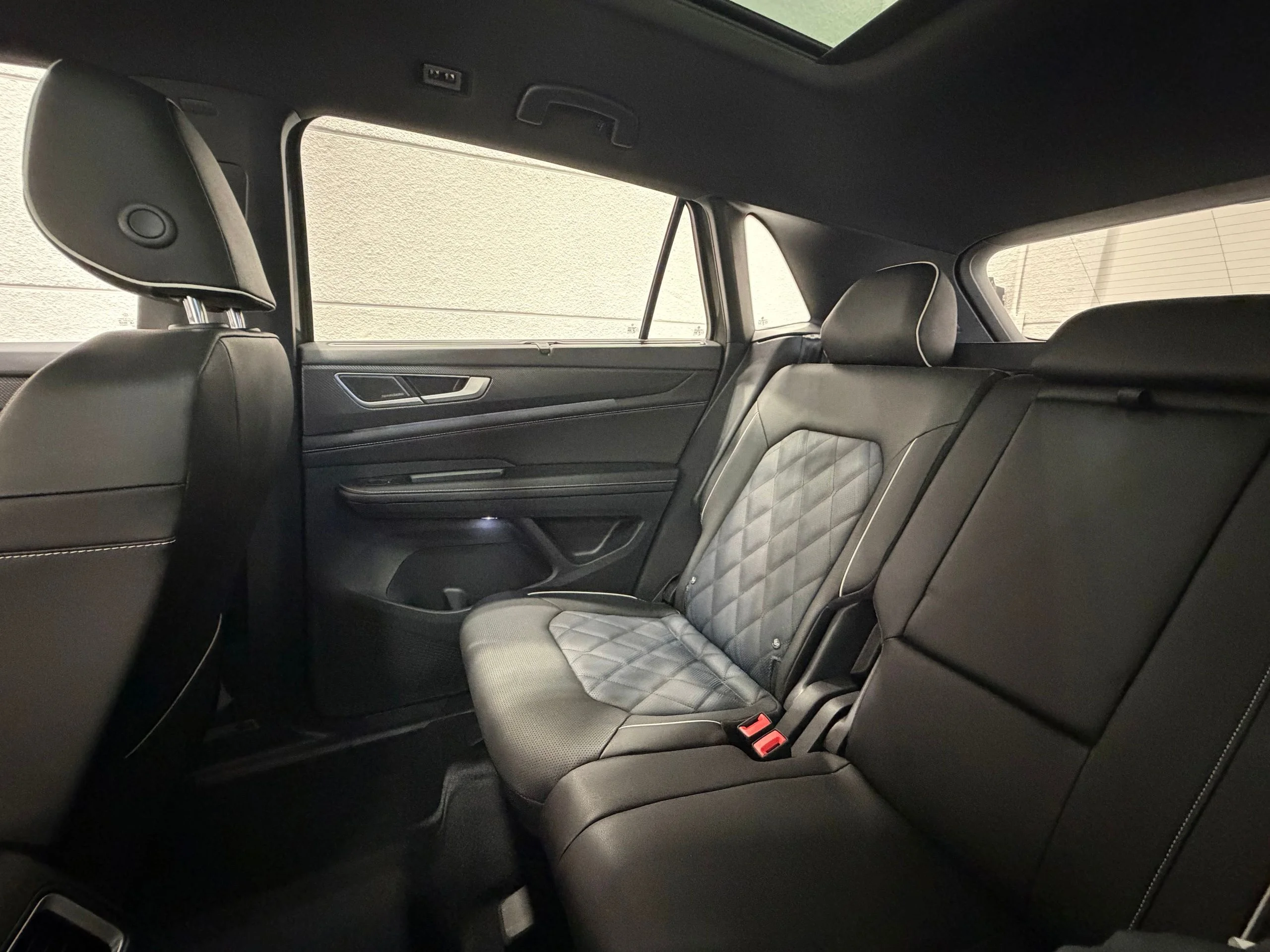 New 2026  Volkswagen 2.0T SEL Premium R-Line image 34