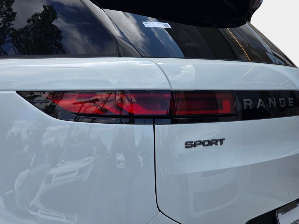 New 2026 Fuji White LAND ROVER SE image 35