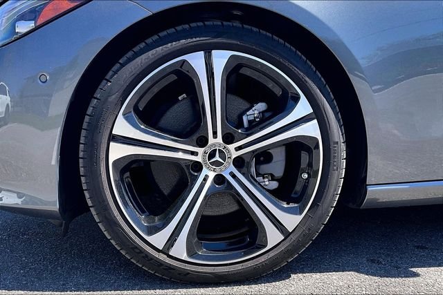 2025 Mercedes-Benz C-Class Sedan C 300 - Photo 10