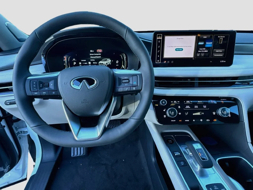 New 2027 White INFINITI LUXE image 11