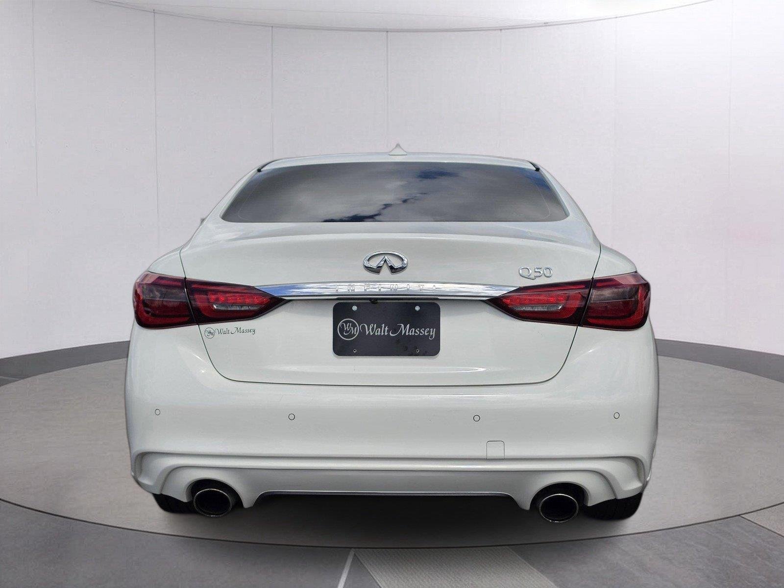 Used 2020 Pure White INFINITI 3.0t LUXE image 4