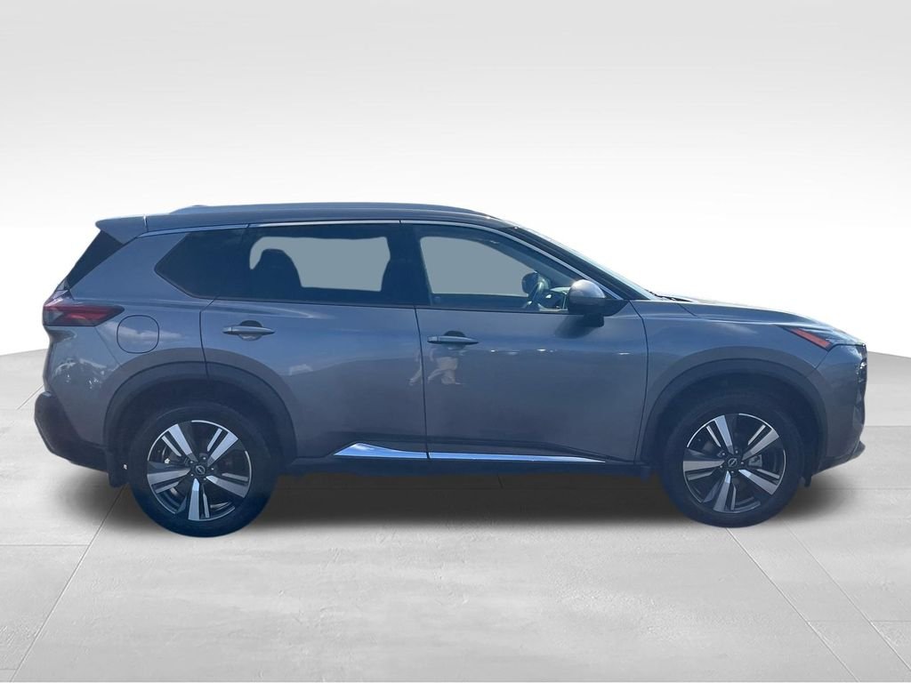 Used 2023 Gray Nissan SL image 6