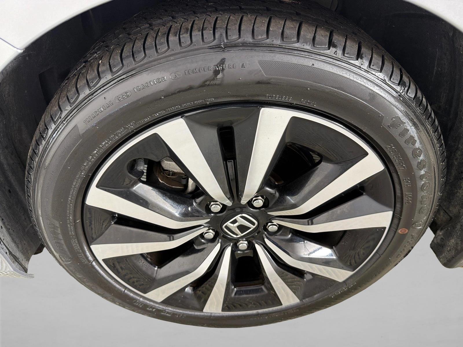 Used 2022 Silver Honda EX image 12