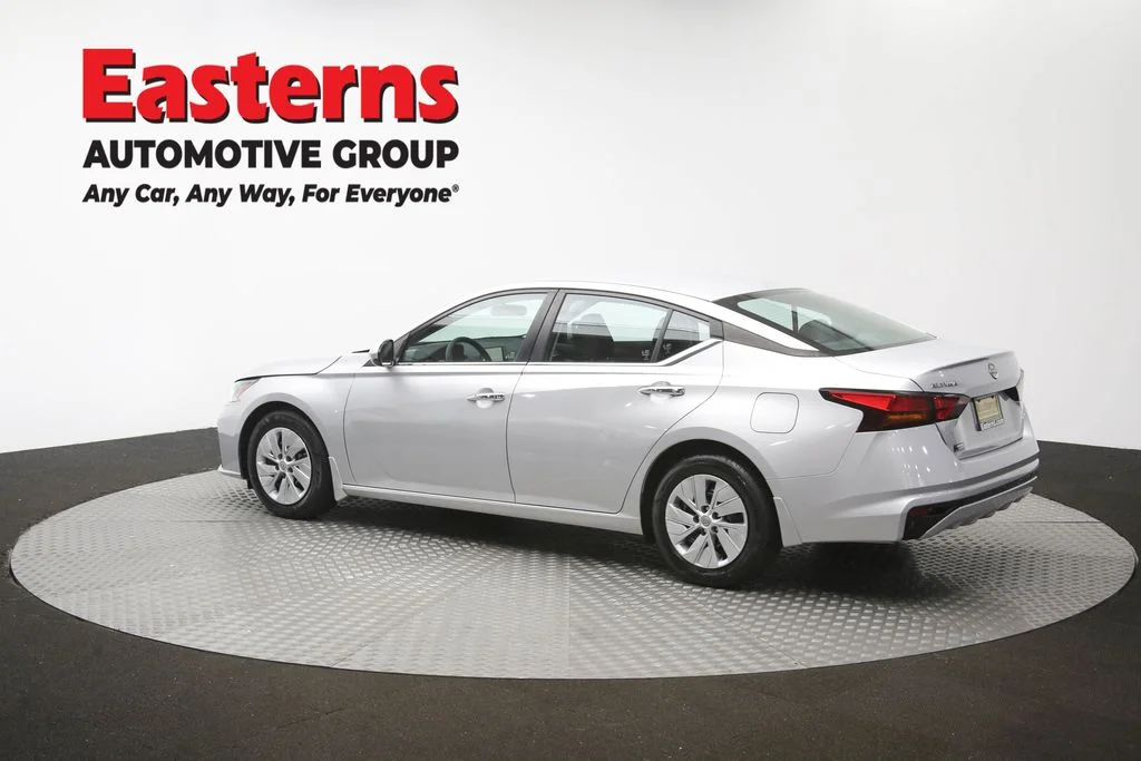 Used 2023 Silver Nissan 2.5 S image 61