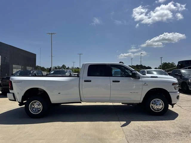 New 2027 Bright White Clear-Coat Exterior Paint RAM Big Horn image 9