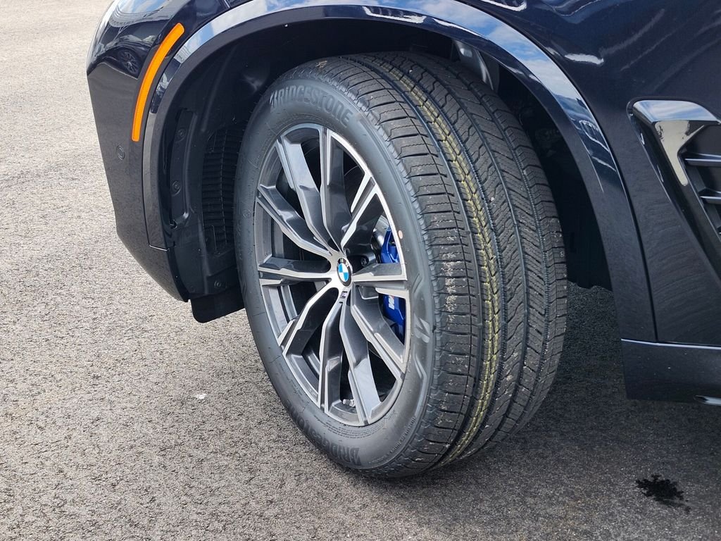 New 2026 Black BMW xDrive40i image 31