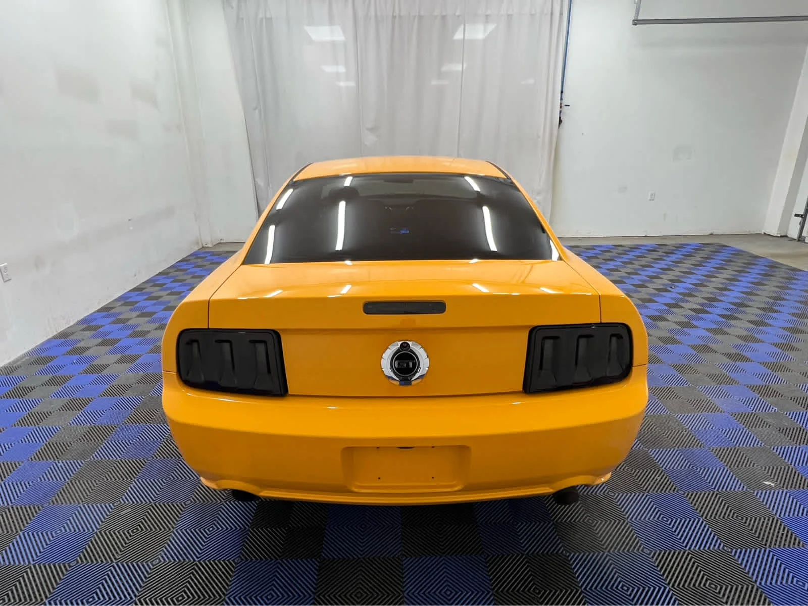 Used 2008 Grabber Orange Ford GT Premium image 11