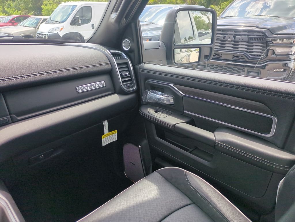 New 2026 Ceramic Gray Clear-Coat Exterior Paint RAM Laramie image 16