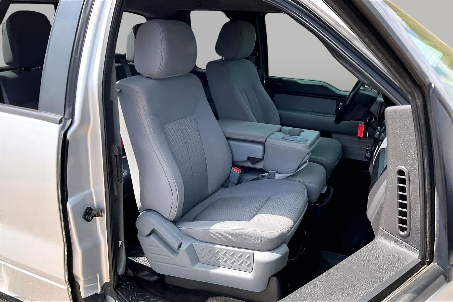 Used 2012 Ingot Silver Metallic Ford XLT image 8