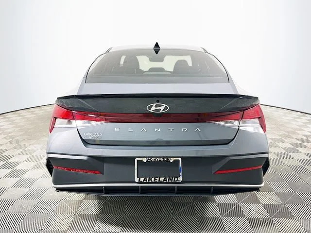 Certified Pre-Owned 2025 Hyundai Elantra SEL Sport