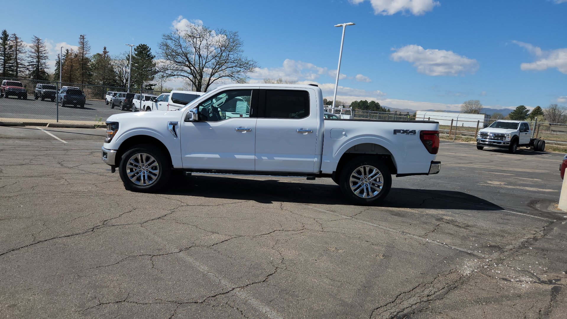 New 2026 Oxford White Ford XLT image 7