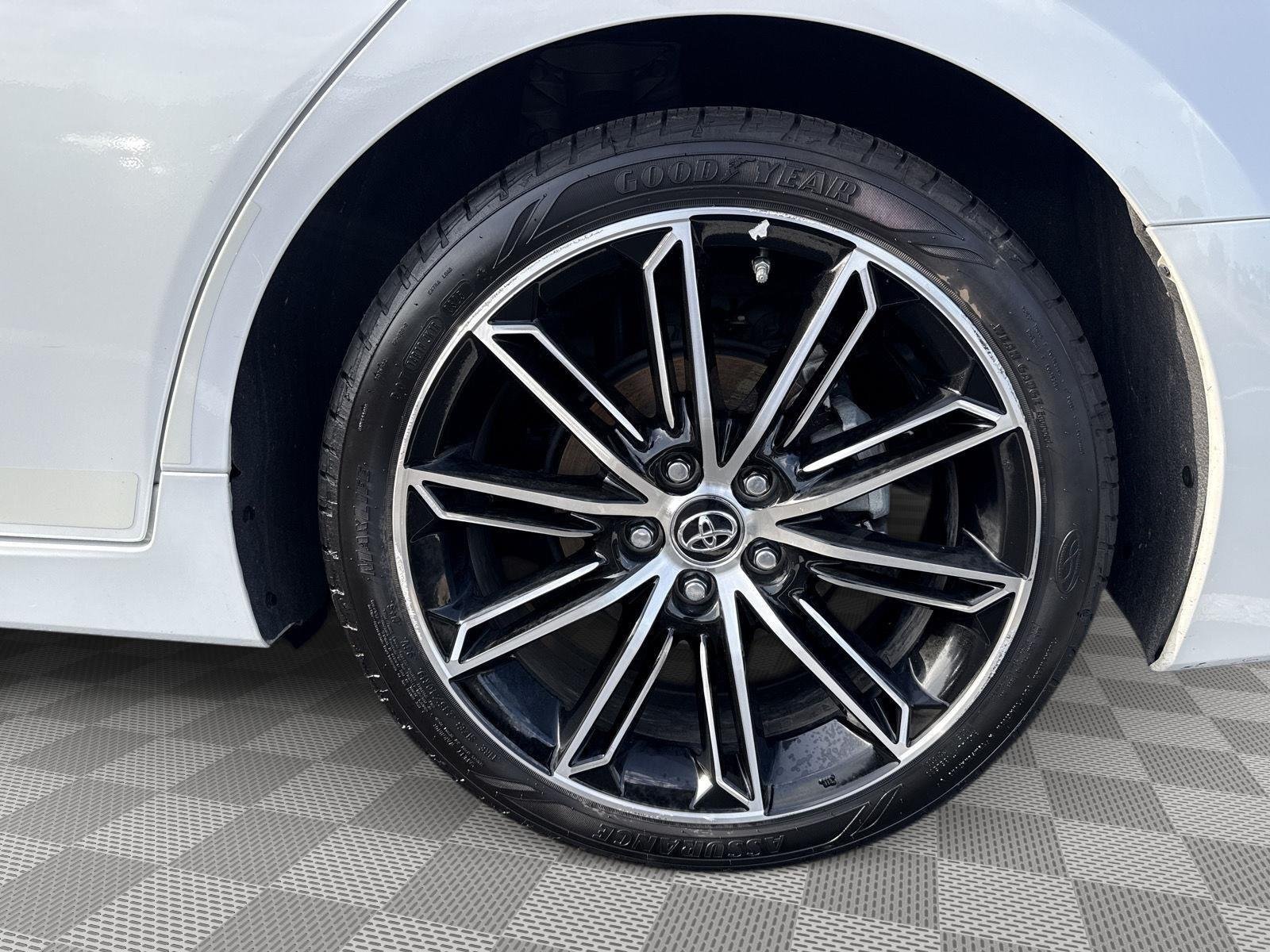 Certified Used 2019 Wind Chill Pearl Toyota Touring image 8