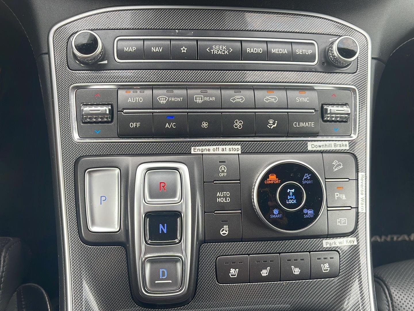Used 2021 Stormy Sea Hyundai Limited image 28