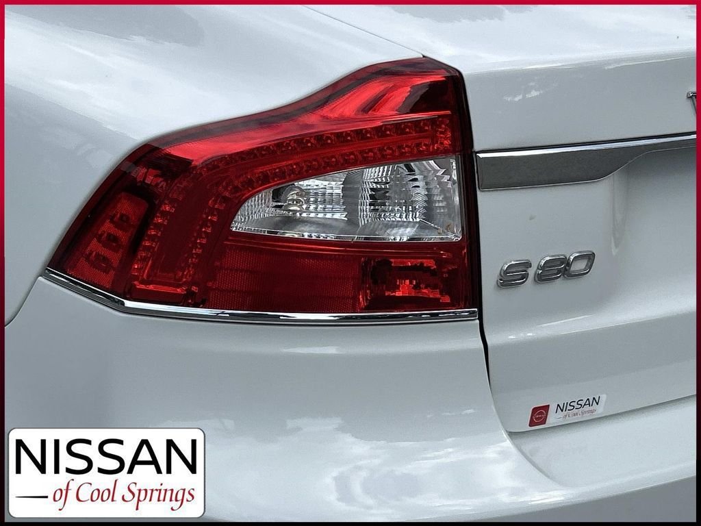 Used 2016 White Volvo T5 image 13