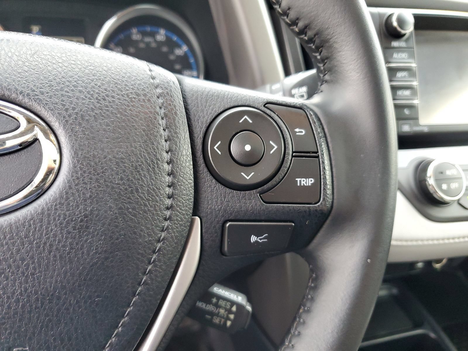 2018 Toyota RAV4 Limited - Photo 19
