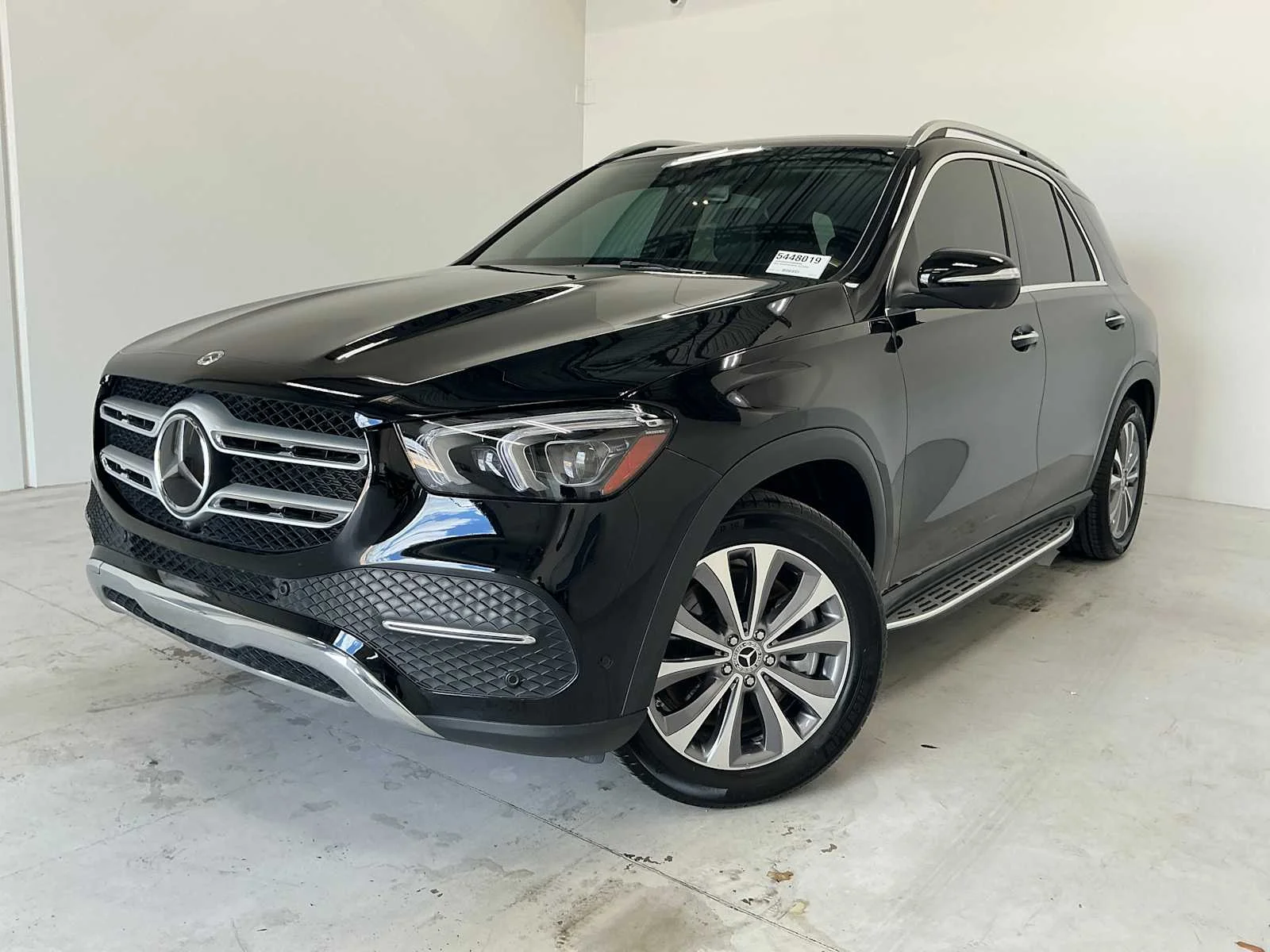 Certified Used 2022  Mercedes-Benz GLE 450 image 3