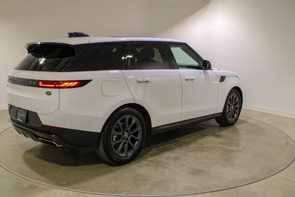 Certified Used 2023 Fuji White Land Rover SE image 5