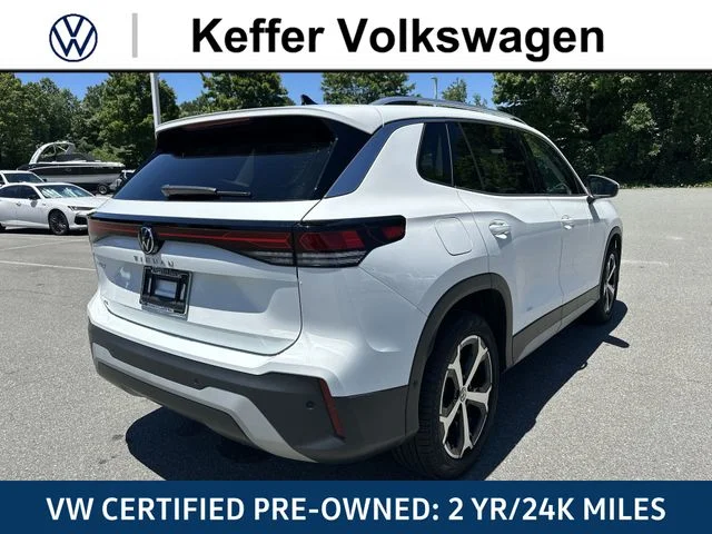 Certified Used 2025 White Volkswagen 2.0T SE image 7
