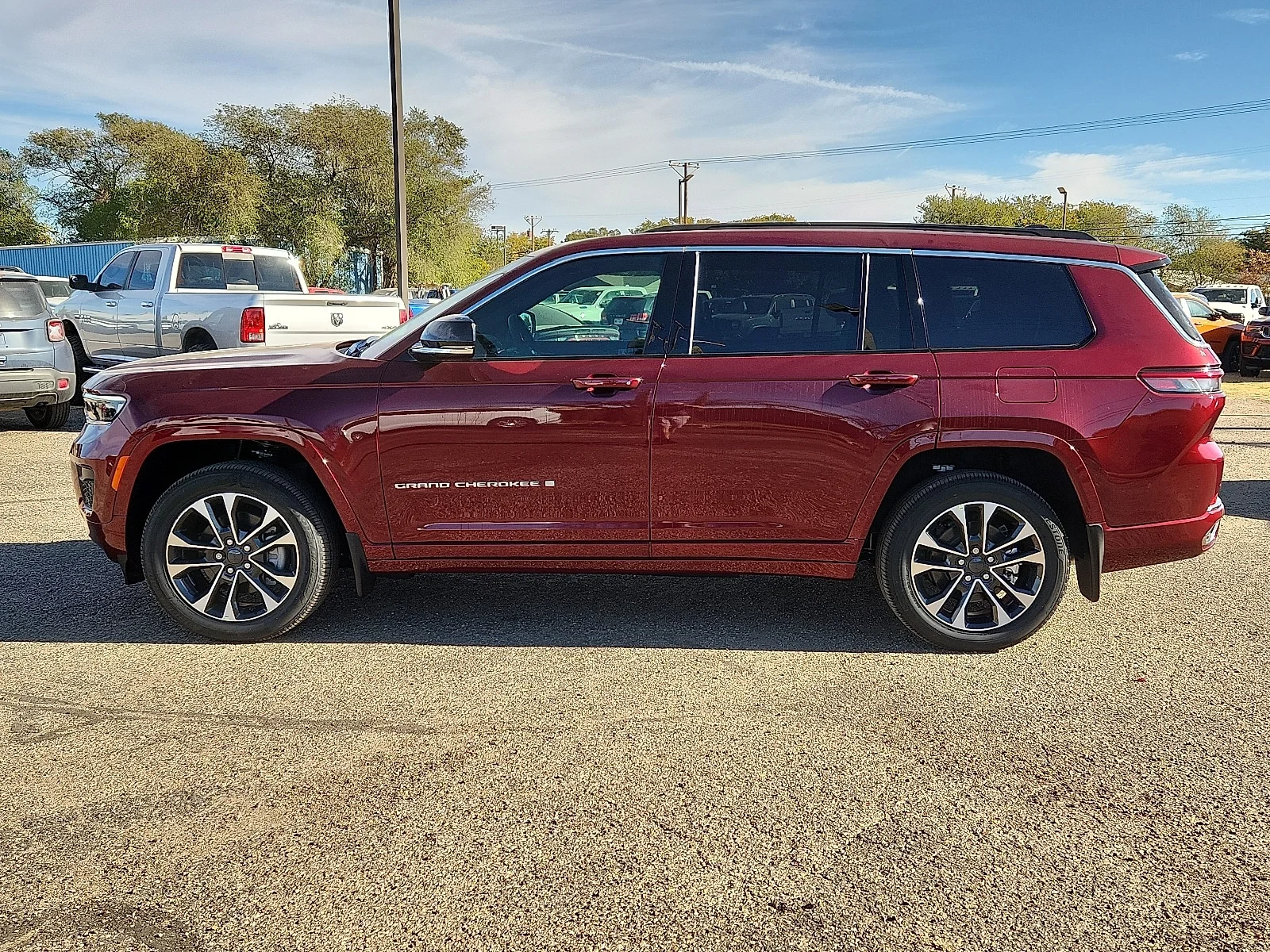 New 2025 Red Jeep L OVERLAND 4X4 image 2
