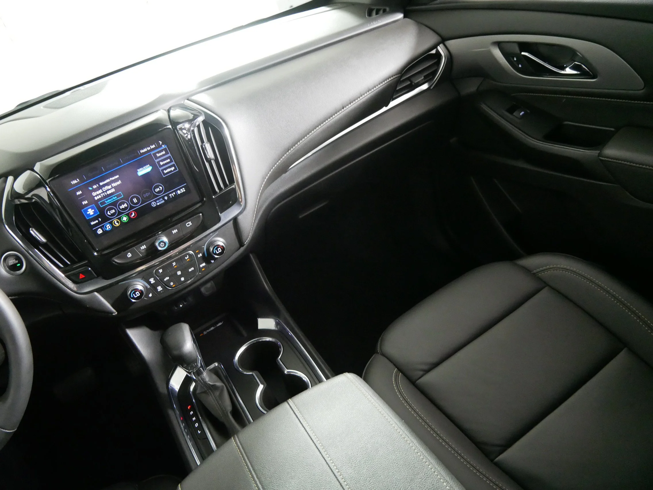 Used 2023 Sterling Gray Metallic Chevrolet LT Leather image 11