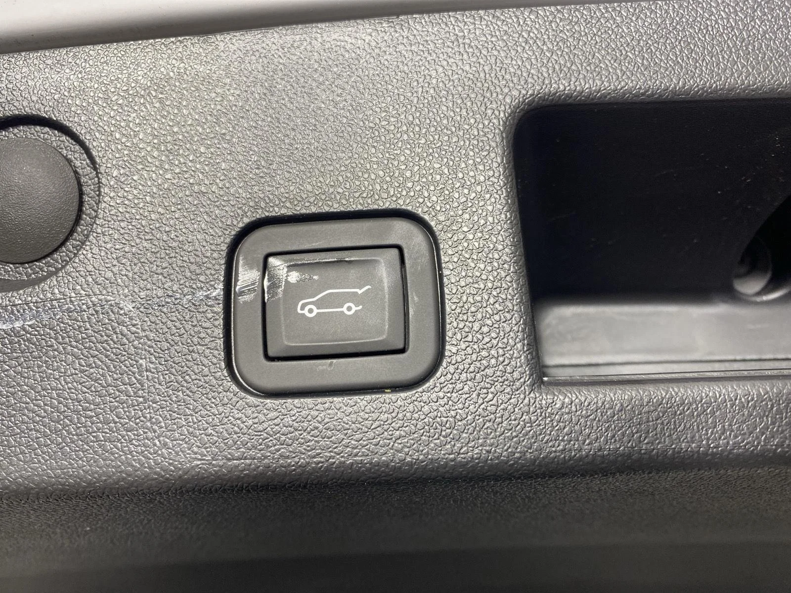 Used 2026 Summit White Chevrolet AWD LT image 26
