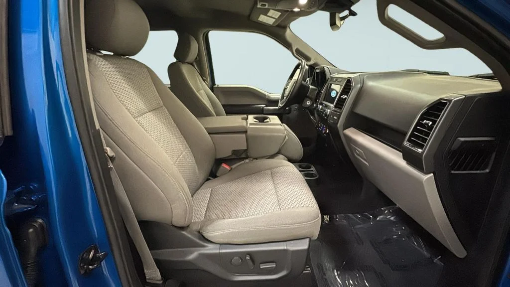 Used 2019 Blue Metallic Ford XLT image 8