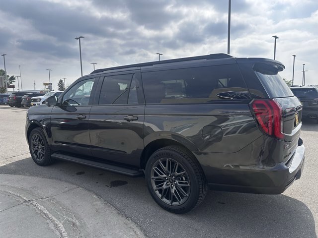 New 2026 Dark Matter Gray Metallic Ford Platinum image 22