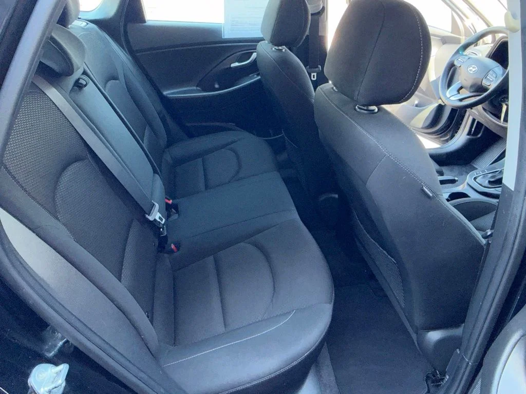 Used 2019 Black Hyundai Base image 20