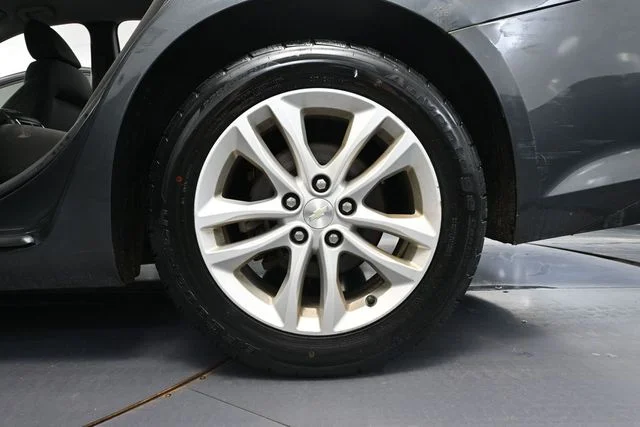 Used 2016 Gray Chevrolet LT image 12