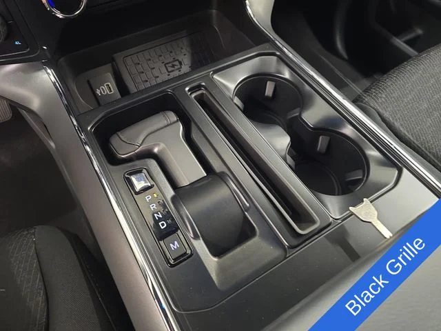 New 2026 Carbonized Gray Metallic Ford XLT image 31