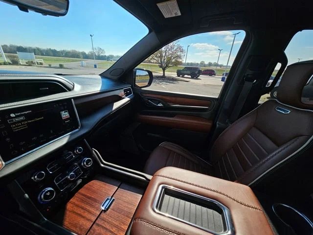 2024 GMC Yukon Denali Ultimate - Photo 51