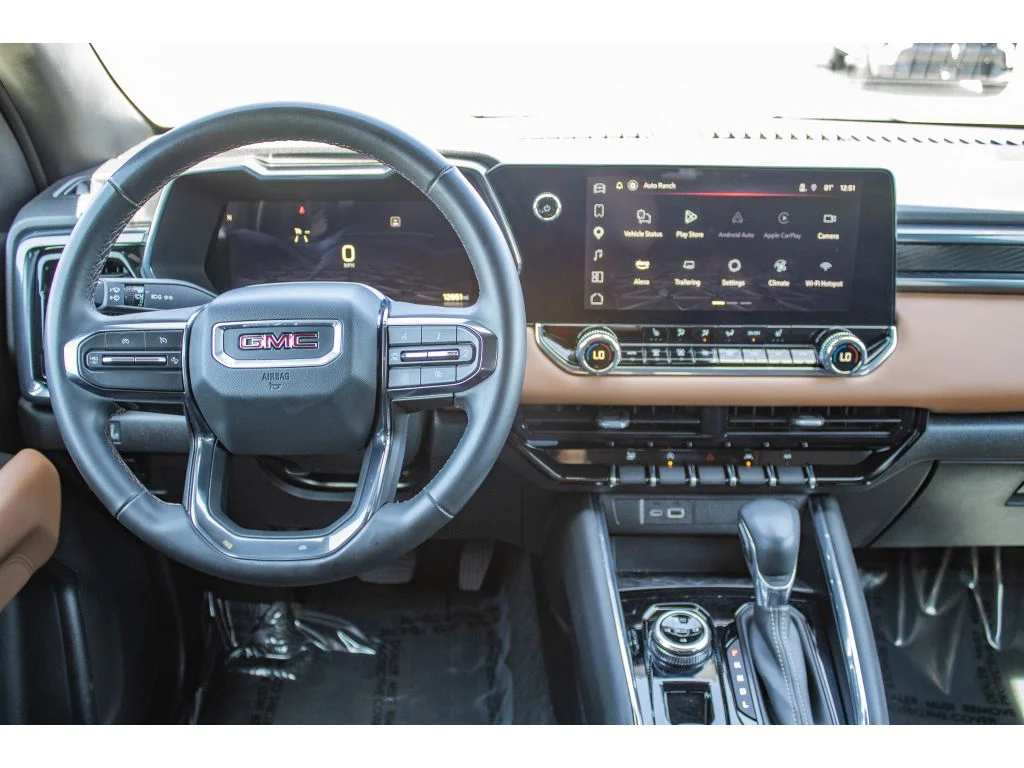 2025 GMC Canyon AT4 - Photo 23