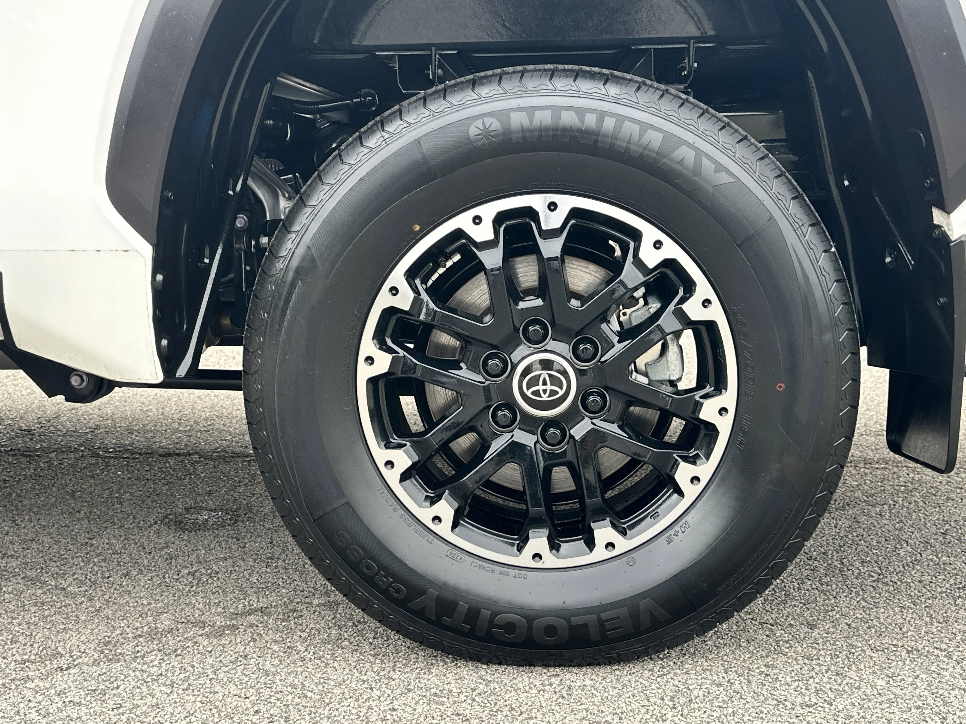 Used 2024 Ice Cap Toyota SR5 image 19
