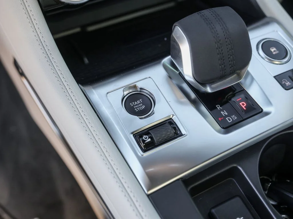 2026 Jaguar F-Pace R-Dynamic S - Photo 25