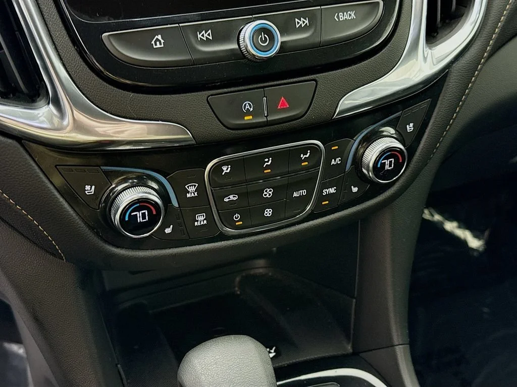 Used 2022 SUMMIT WHITE Chevrolet Premier image 15