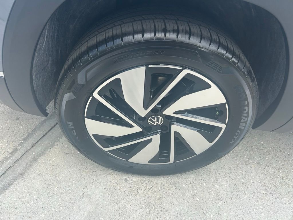 New 2026 Gray Volkswagen SEL image 26