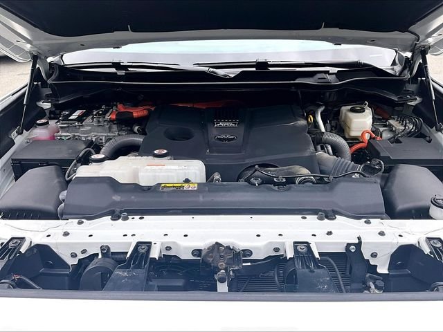 Used 2024 White Toyota SR5 image 10