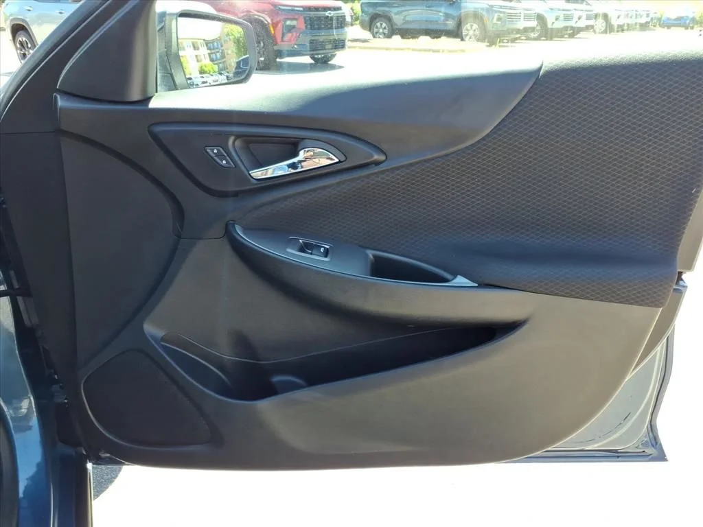 Used 2024 Blue Chevrolet LT image 29