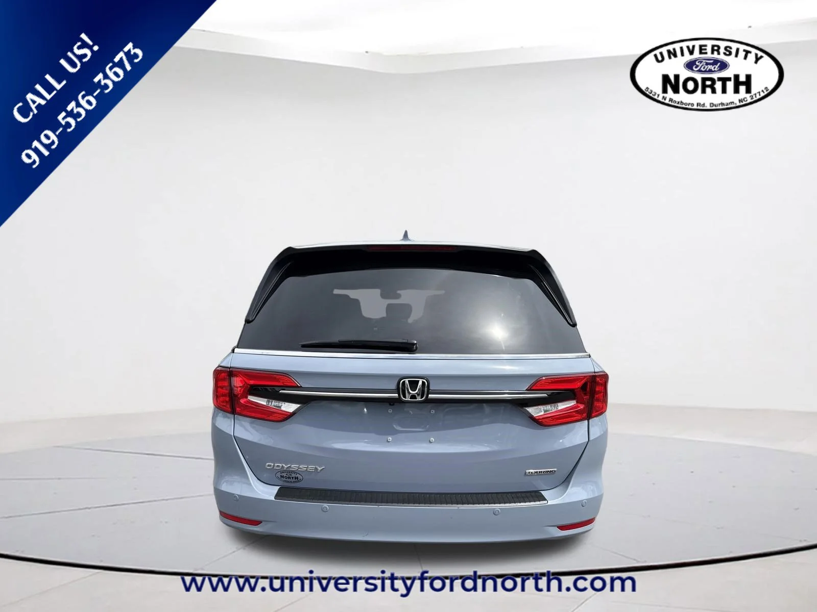 Used 2024 Sonic Gray Pearl Honda Touring image 5