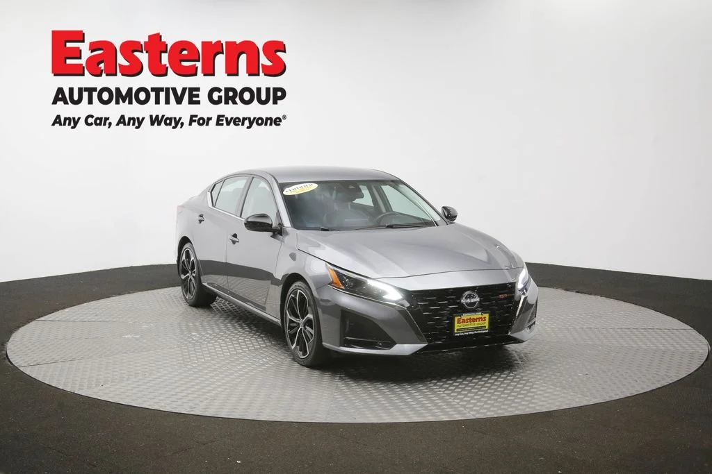 Used 2023 Gray Nissan 2.5 SR image 49