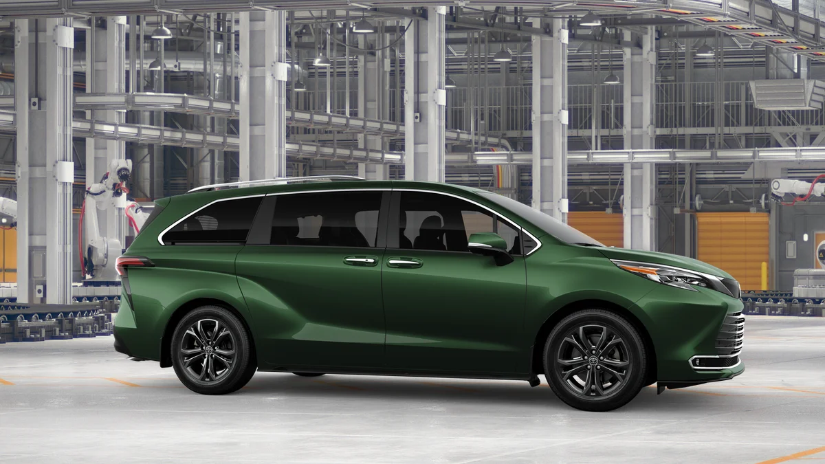 New 2026 Cypress Toyota Platinum image 13