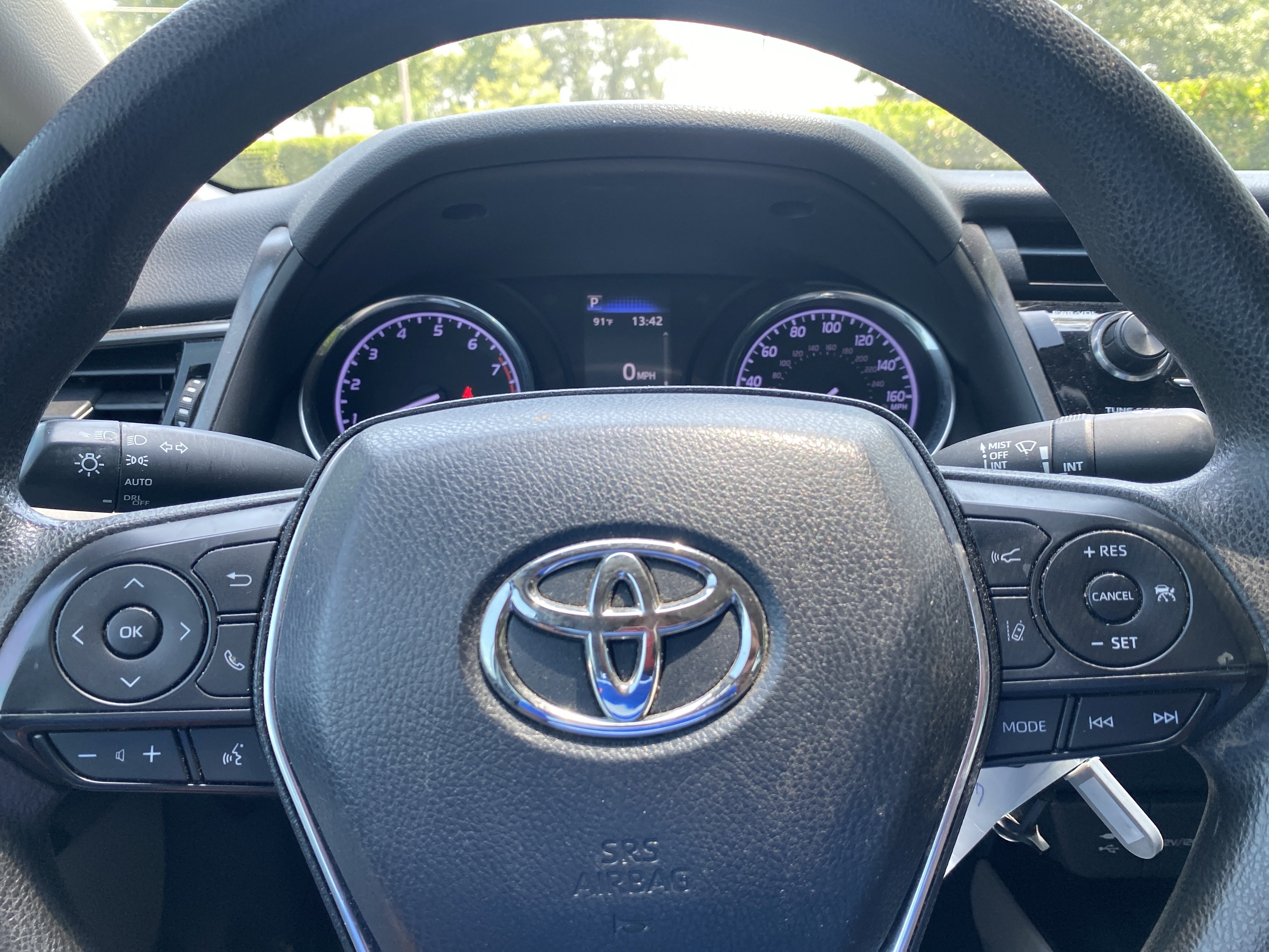 Used 2019  Toyota LE image 18