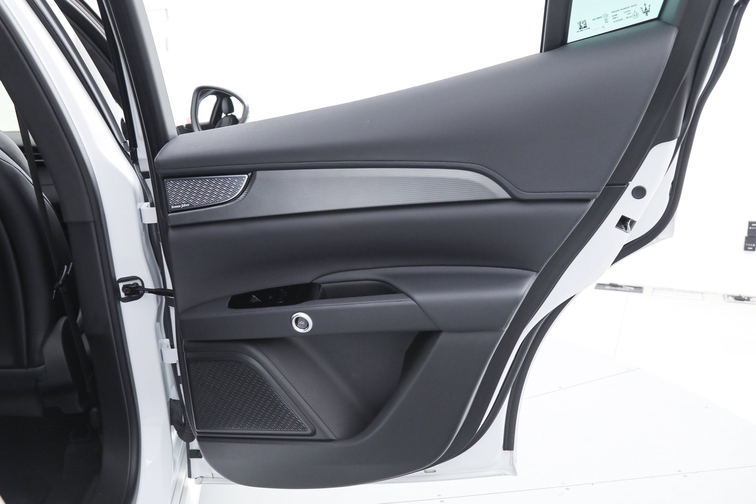 Used 2023 White Maserati GT image 13